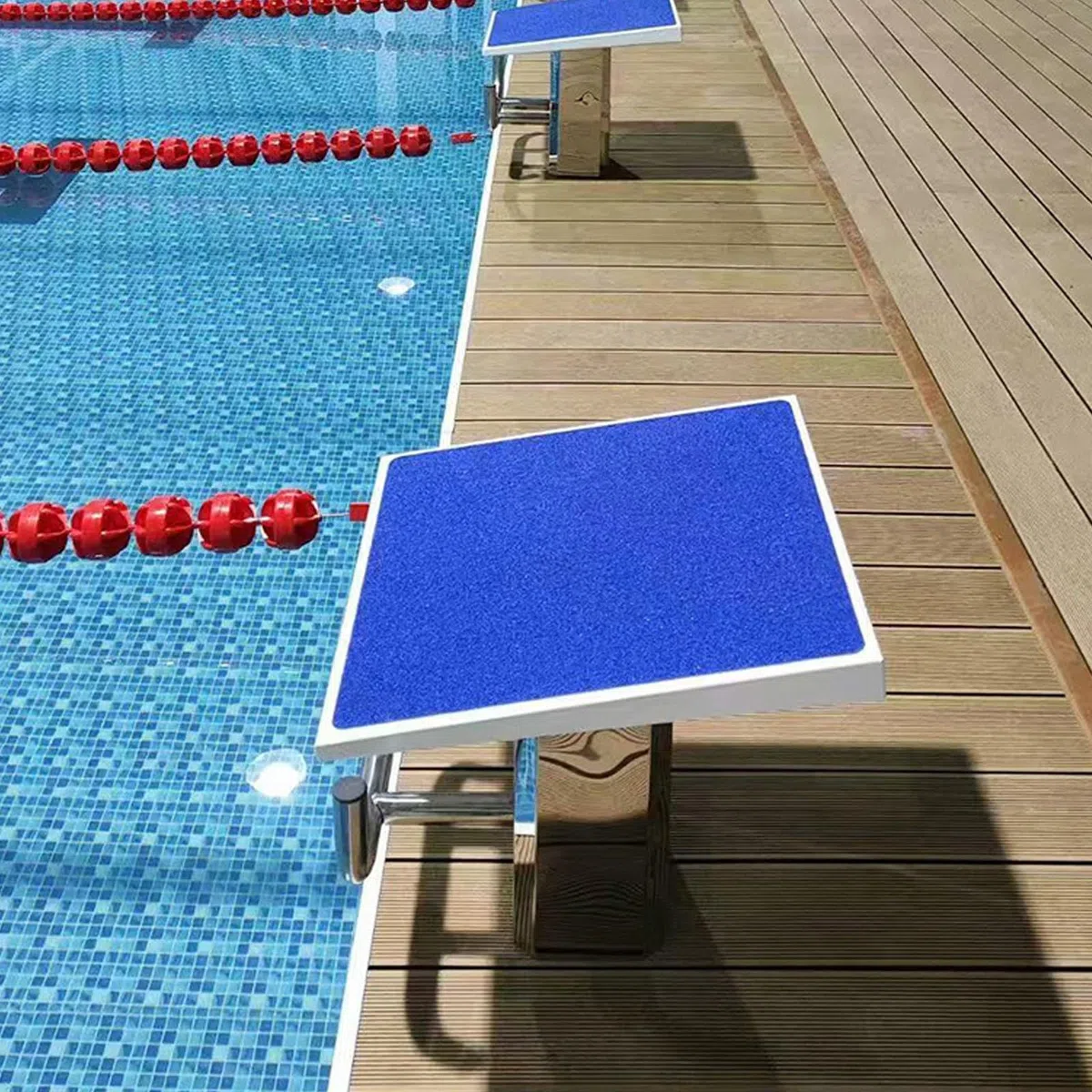 Heavy Duty Pool Tauchplattform, Pool-Tauchplattform aus Edelstahl, blau, 9 Grad Neigung, 200 kg, 20 x 19 Zoll, rutschfest